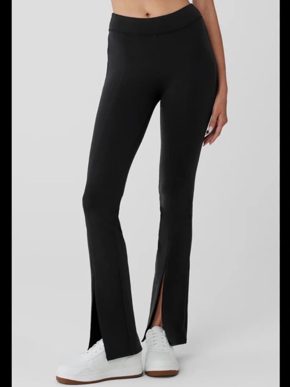 Alo 7/8 Airbrush High Waist Flutter Legging in Black Small